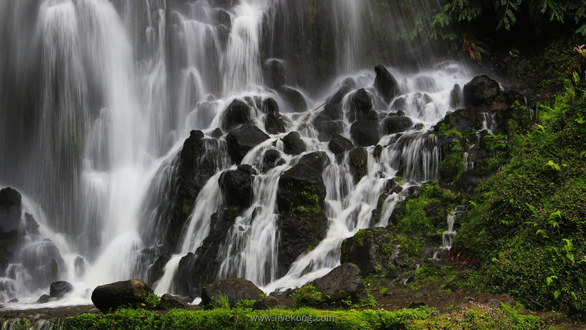 瀑布美景